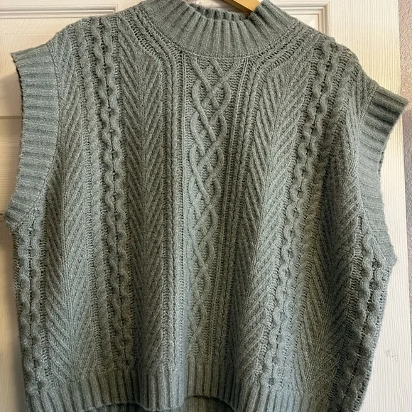 Knit Sweater Vest - Picture 2 of 3
